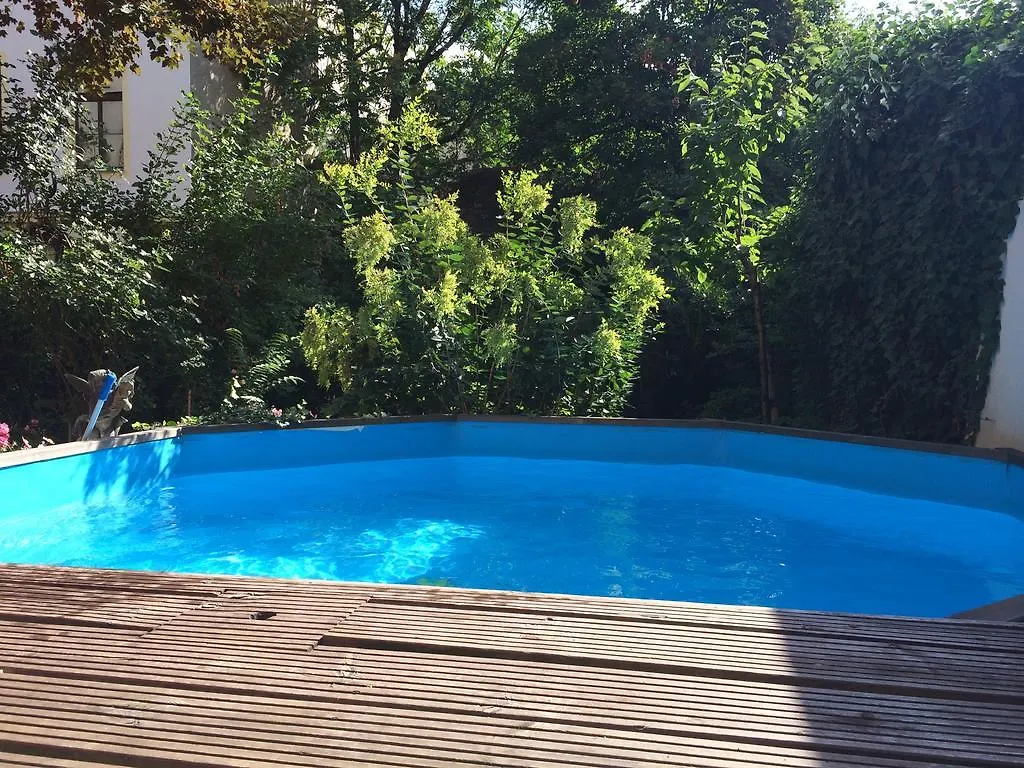 Apartment With Garden And Pool Wien