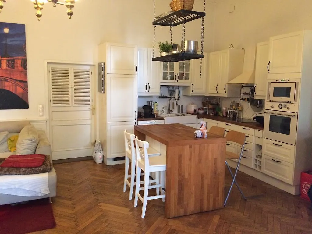 Apartment With Garden And Pool Wien Österreich