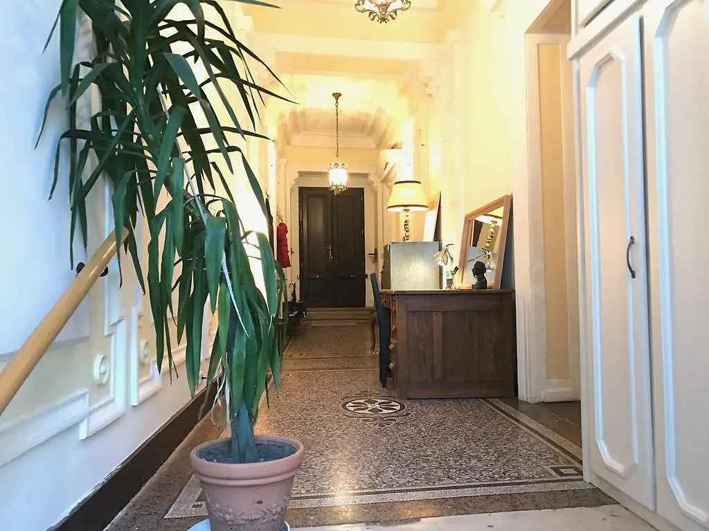 Apartment With Garden And Pool Wien 0*,